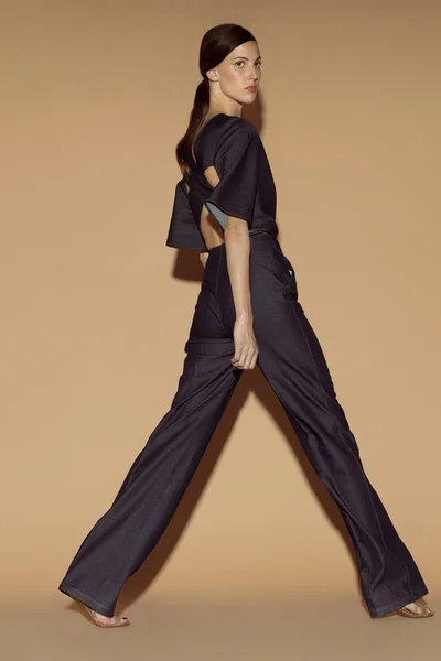 Look 15